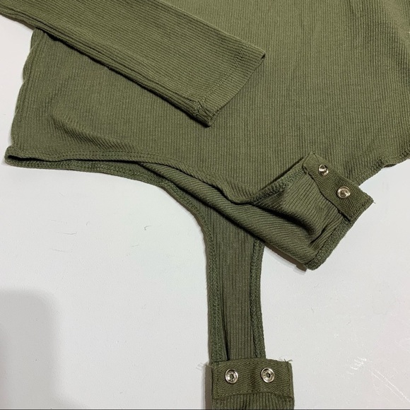 2/$20 Revamped - Olive Green Turtleneck Bodysuit - Size Medium - Picture 2 of 5
